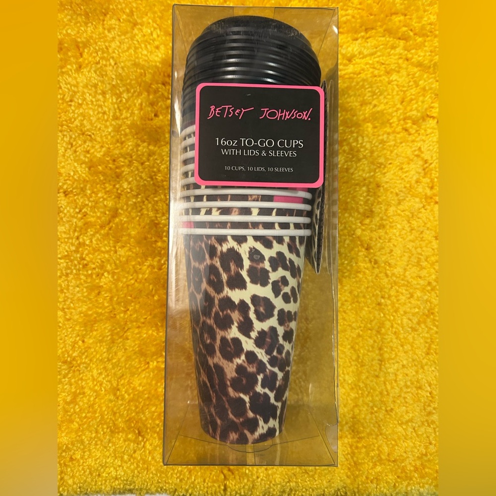 Betsey Johnson 16oz to-go cups rose and cheetah print with lids and sleeves